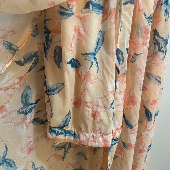 Floral Halter Top Dress with Shorts, size S - Picture 2 of 4